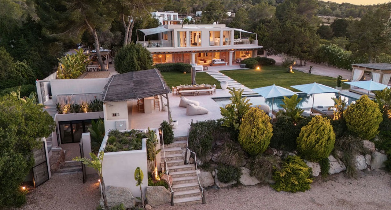 Luxury-Villa-Living-Villa-Cereza-Ibiza-1 Luxury-Villa-Living-Villa-Cereza-Ibiza-1