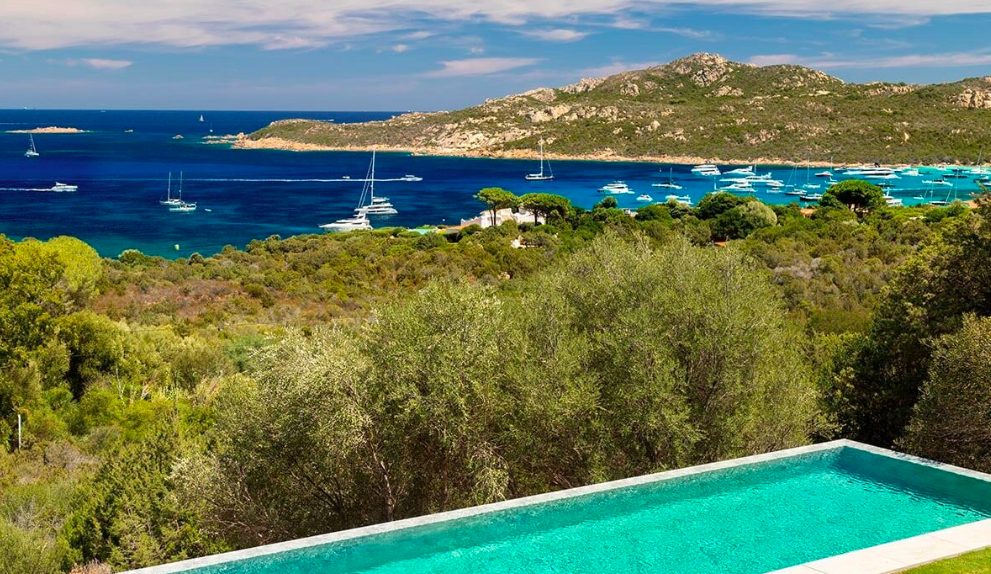 Luxury-Villa-Living-Villa-Coast-Sardinia–04-22 at 12.51.53
