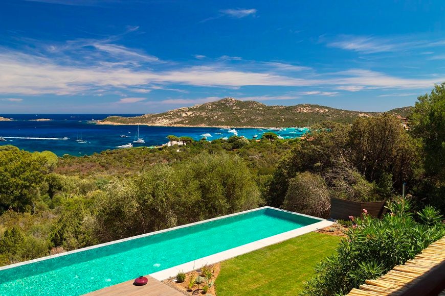 Luxury-Villa-Living-Villa-Coast-Sardinia–04-22 at 12.52.01