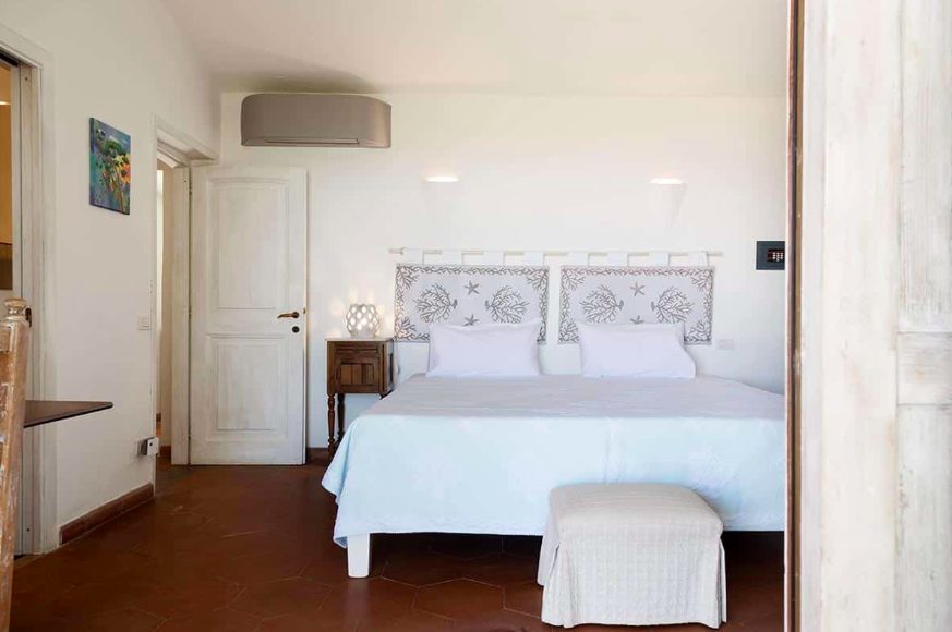 Luxury-Villa-Living-Villa-Coast-Sardinia–04-22 at 12.55.58