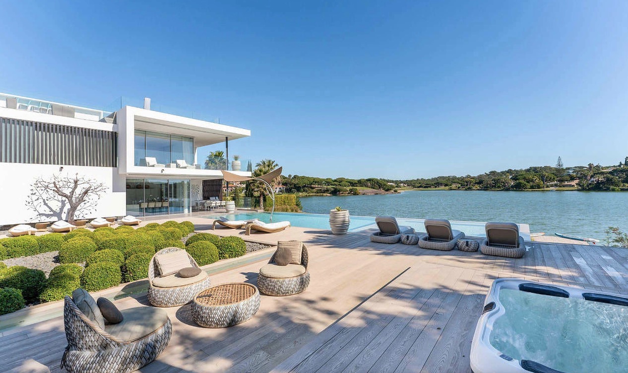 Luxury-Villa-Living-Villa-Fons-Portugal-36