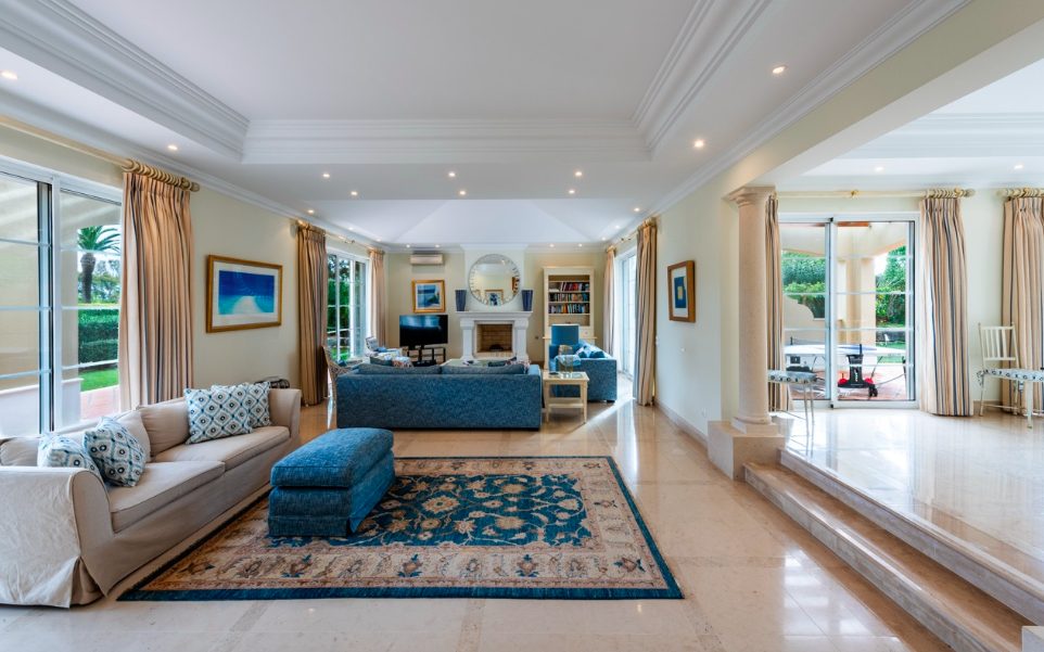 Luxury-Villa-Living-Villa-Jacinto-Portugal–04-17 at 09.46.06