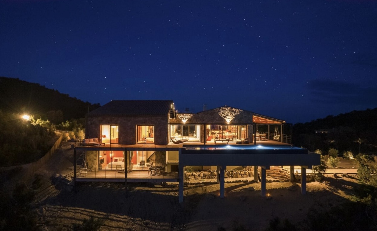 Luxury-Villa-Living-Villa-Noir-Corsica-1