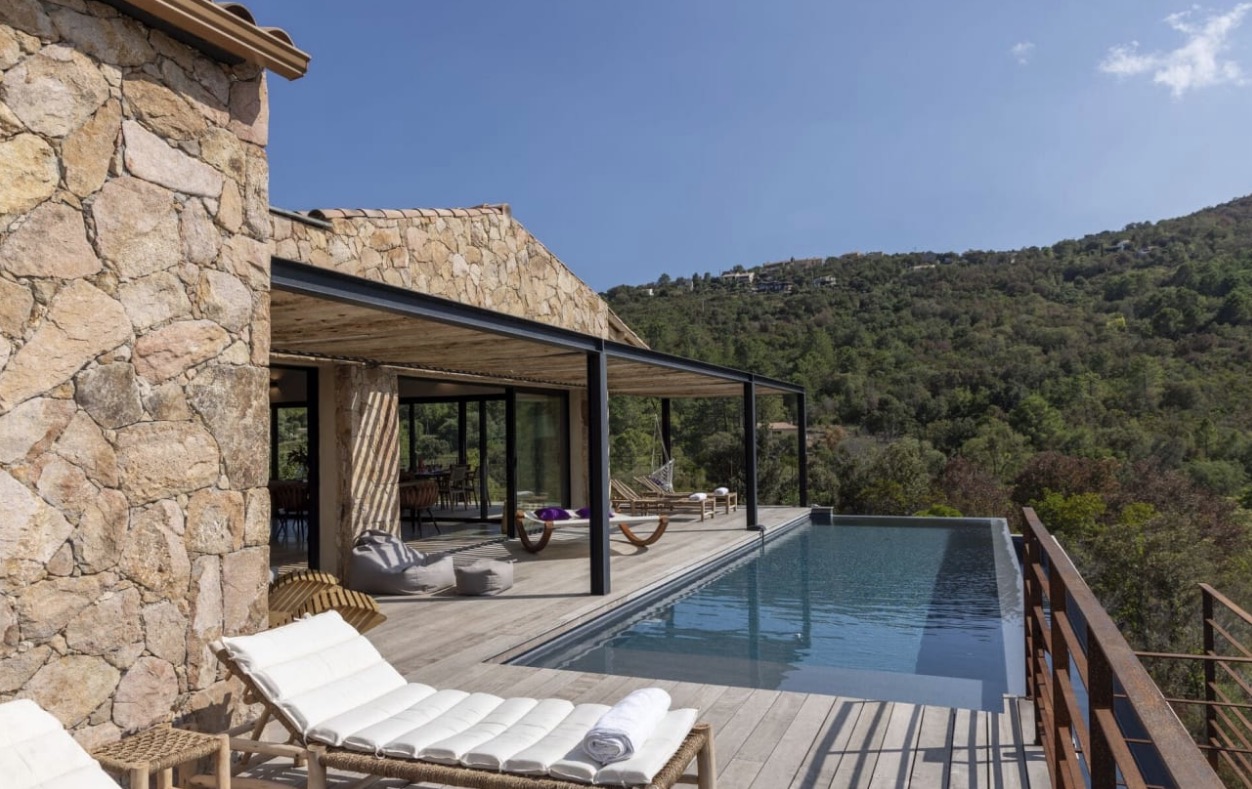 Luxury-Villa-Living-Villa-Noir-Corsica-17