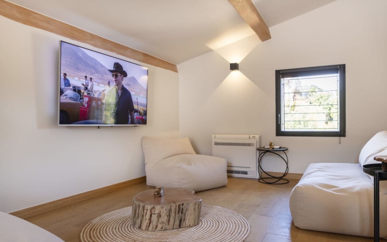 Luxury-Villa-Living-Villa-Noir-Corsica-5