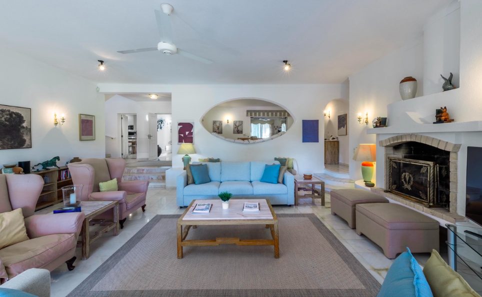 Luxury-Villa-Living-Villa-Pinto-Portugal–04-17 at 10.01.35