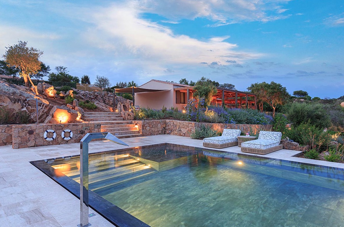 Luxury-Villa-Living-Villa-Porto-Sardinia-1