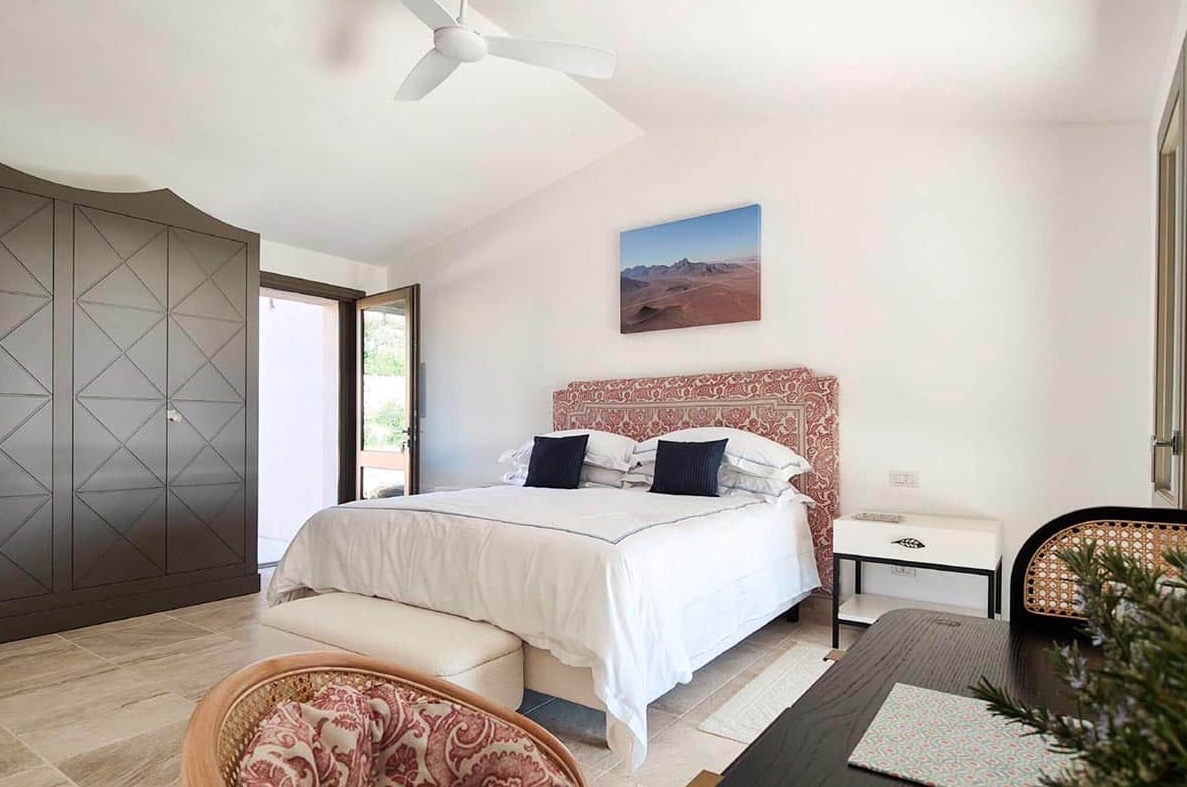 Luxury-Villa-Living-Villa-Porto-Sardinia-11