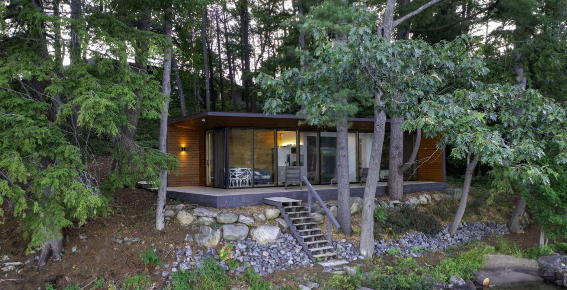 Luxury-Villa-Living-Whitney-Canada–04-17 at 13.14.23