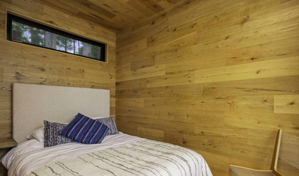 Luxury-Villa-Living-Whitney-Canada–04-17 at 13.14.28