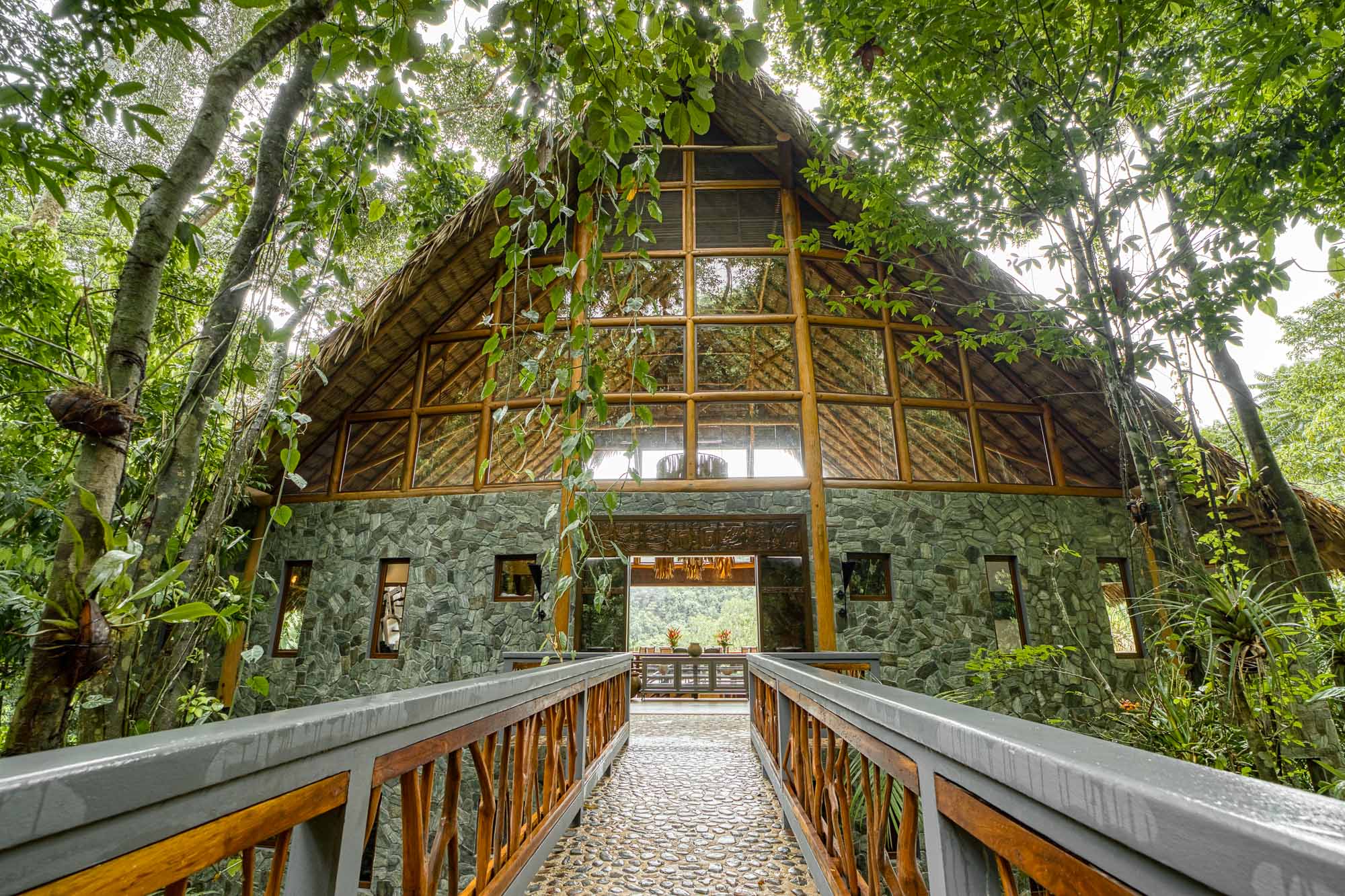 Luxury_Villa_Living_Gladden_Valley_Stream_Belize12