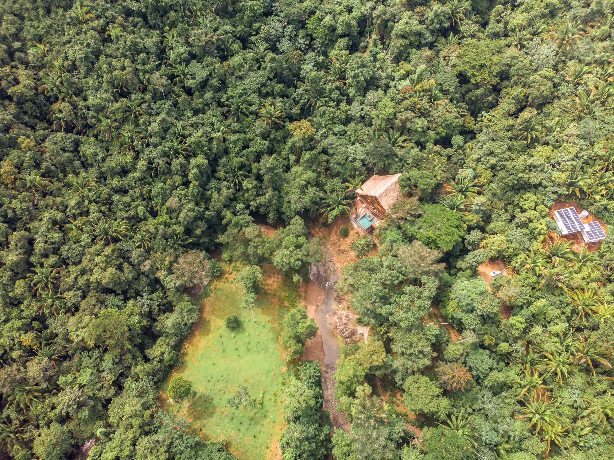 Luxury_Villa_Living_Gladden_Valley_Stream_Belize16