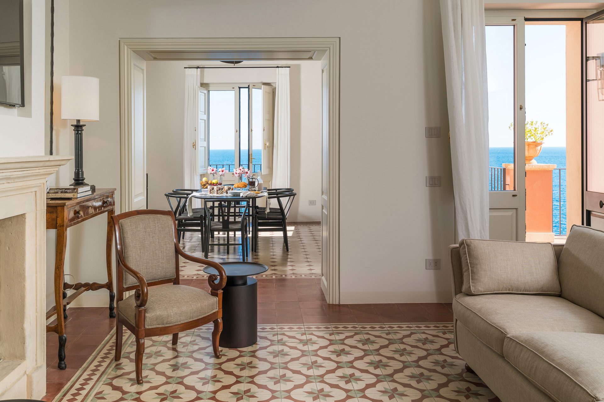 Luxury_Villa_Living_Villa_Fibonacci_Sicily_Italy1