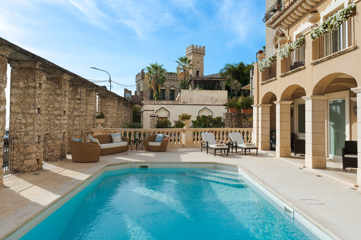 Luxury_Villa_Living_Villa_Meucci_Taormina_Sicily_Italy6