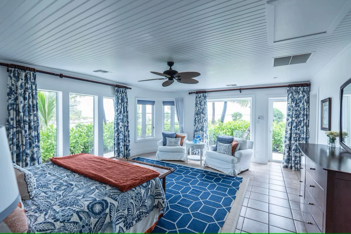 luxury-villa-living-middle-cay-harbour-island-bahamas-12