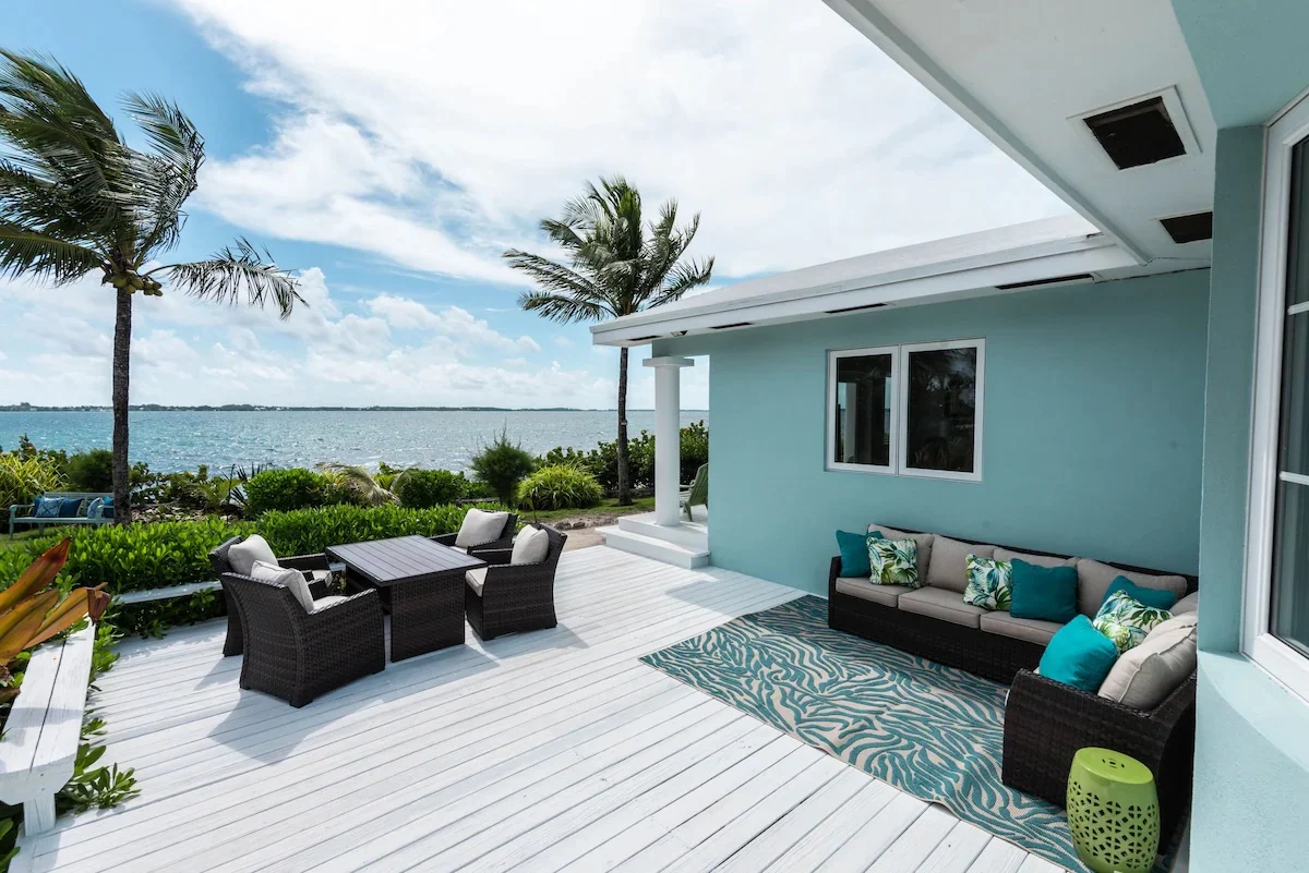 luxury-villa-living-middle-cay-harbour-island-bahamas-19