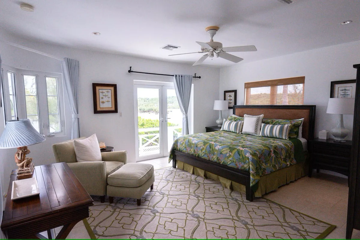 luxury-villa-living-middle-cay-harbour-island-bahamas-21