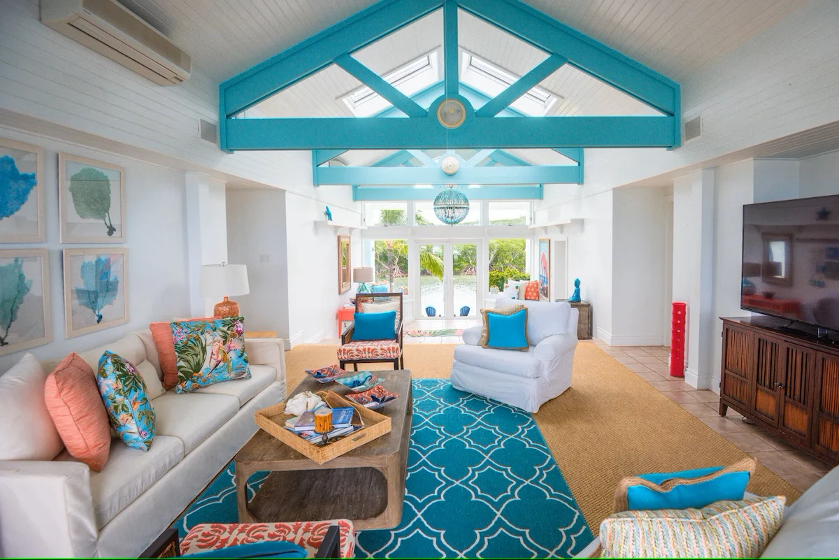 luxury-villa-living-middle-cay-harbour-island-bahamas-7