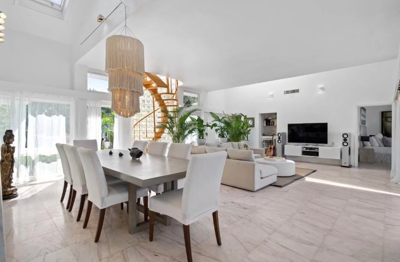 Luxury-Villa-Living-Sunsational-Bahamas–05-19 at 15.10.46 Luxury-Villa-Living-Sunsational-Bahamas–05-19 at 15.10.46