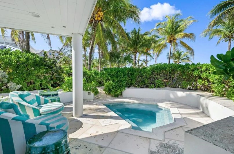 Luxury-Villa-Living-Sunsational-Bahamas–05-19 at 15.11.12 Luxury-Villa-Living-Sunsational-Bahamas–05-19 at 15.11.12