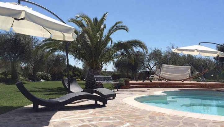 Luxury-Villa-Living-Villa-Bainzu-Sardinia-22 Luxury-Villa-Living-Villa-Bainzu-Sardinia-22