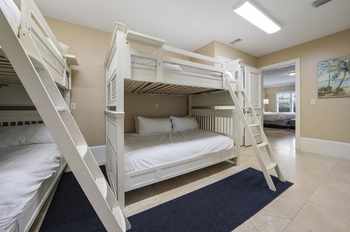 Luxury-Villa-Living-Villa-Destiny-Florida-22 Luxury-Villa-Living-Villa-Destiny-Florida-22