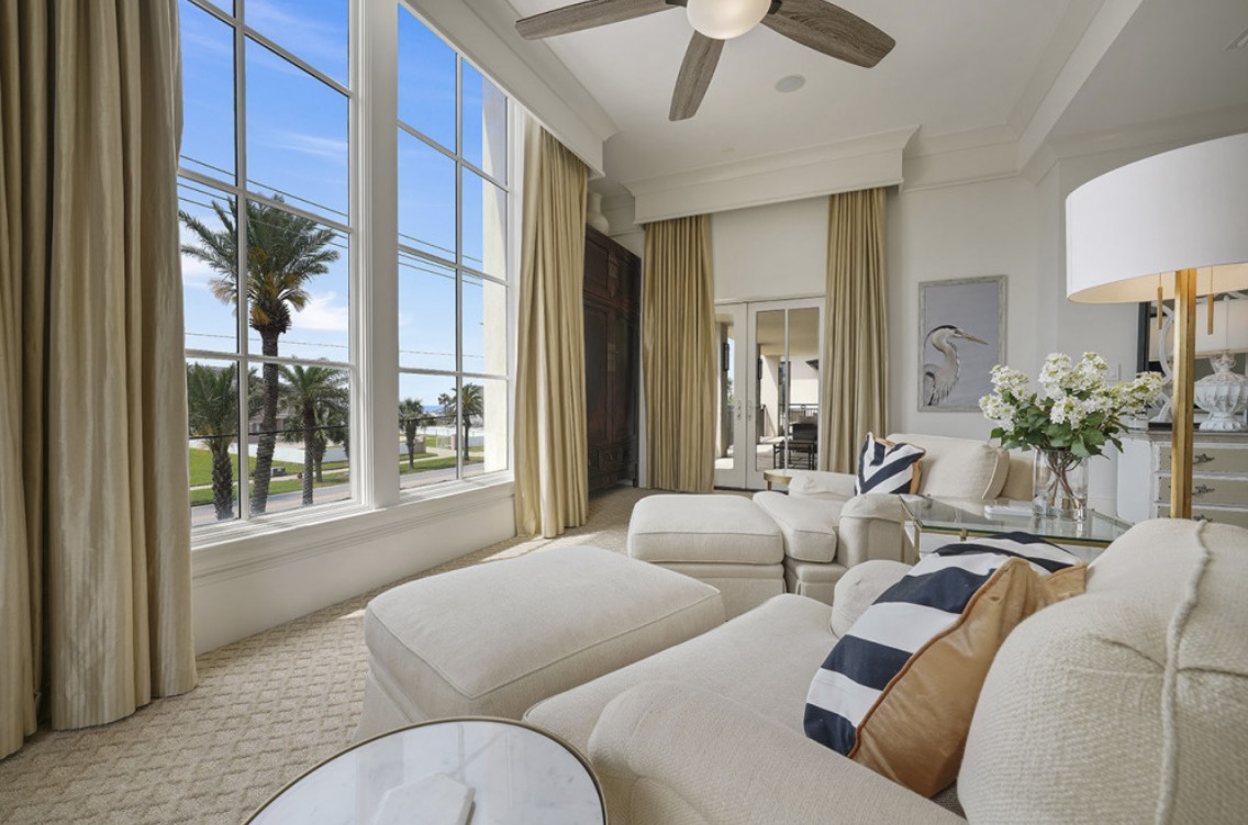 Luxury-Villa-Living-Villa-Destiny-Florida-30 Luxury-Villa-Living-Villa-Destiny-Florida-30