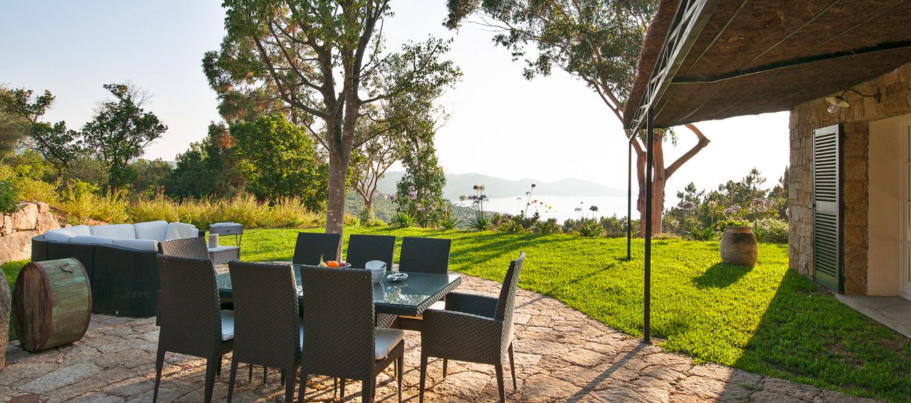 Luxury-Villa-Living-Villa-Fraise-Corsica–05-18 at 09.36.10 Luxury-Villa-Living-Villa-Fraise-Corsica–05-18 at 09.36.10