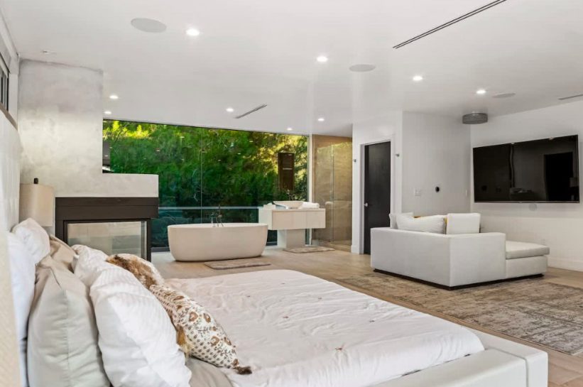 Luxury-Villa-Living-Villa-Kalyke-LA-USA–05-20 at 13.51.56
