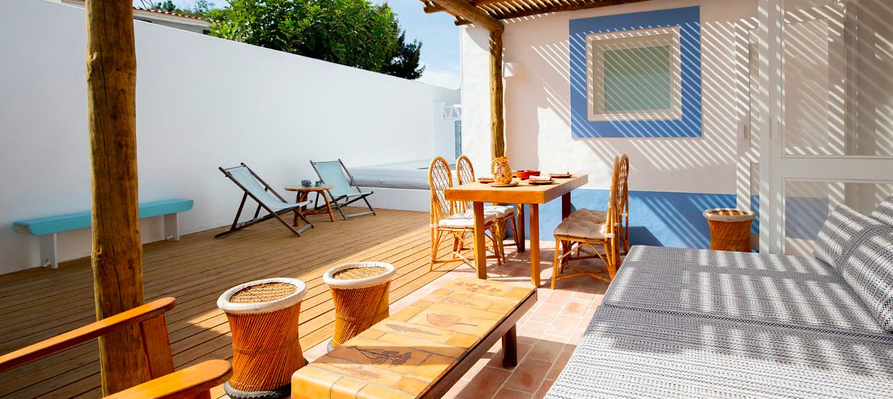 Luxury-Villa-Living-Villa-Pessego-Portugal–05-22 at 10.53.52