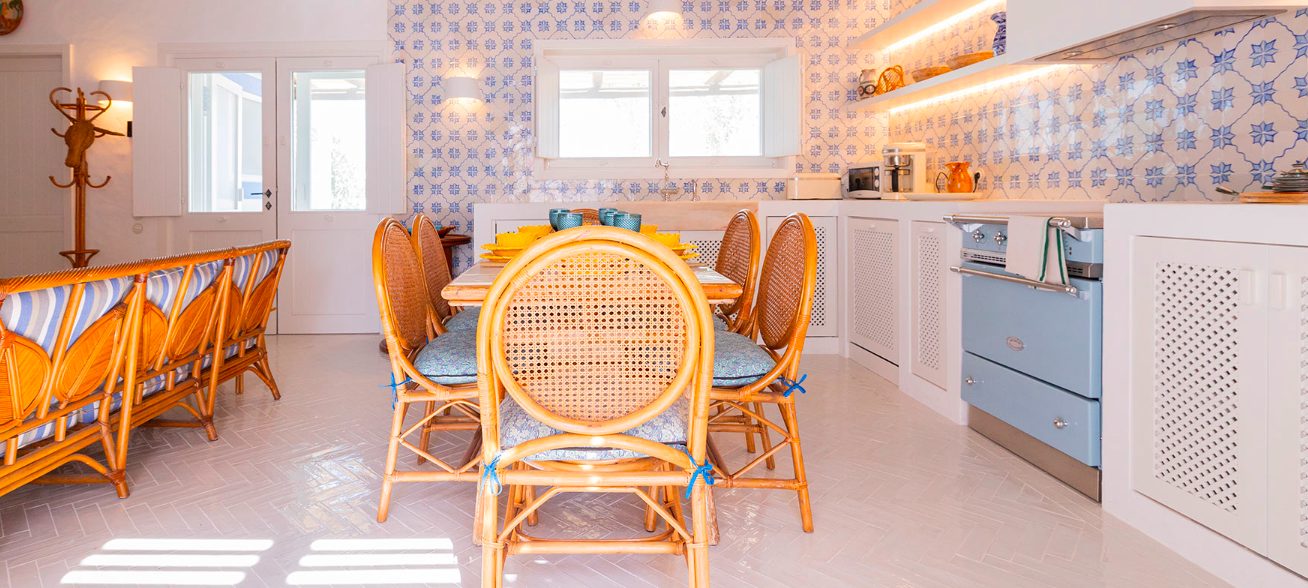 Luxury-Villa-Living-Villa-Pessego-Portugal–05-22 at 10.54.12