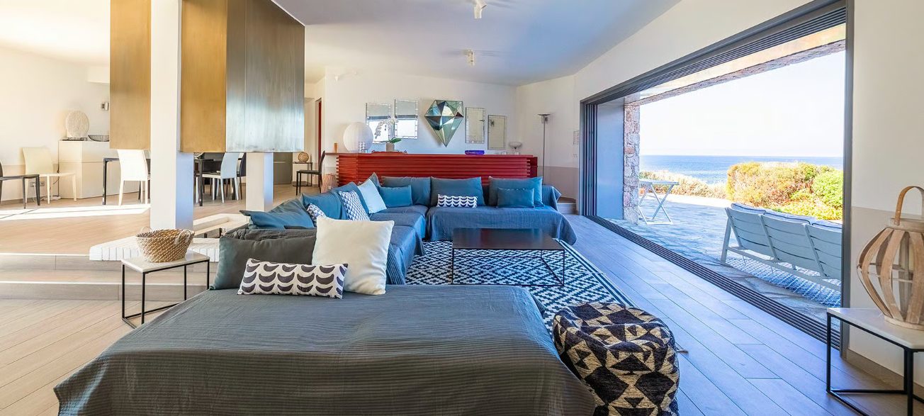 Luxury-Villa-Living-Villa-Poire-Corsica–05-18 at 09.48.46 Luxury-Villa-Living-Villa-Poire-Corsica–05-18 at 09.48.46