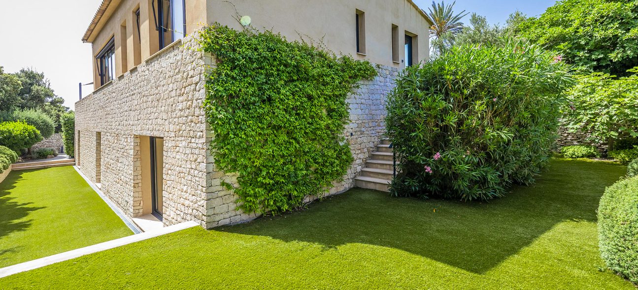 Luxury-Villa-Living-Villa-Pomme-Corsica–05-18 at 09.27.49 Luxury-Villa-Living-Villa-Pomme-Corsica–05-18 at 09.27.49