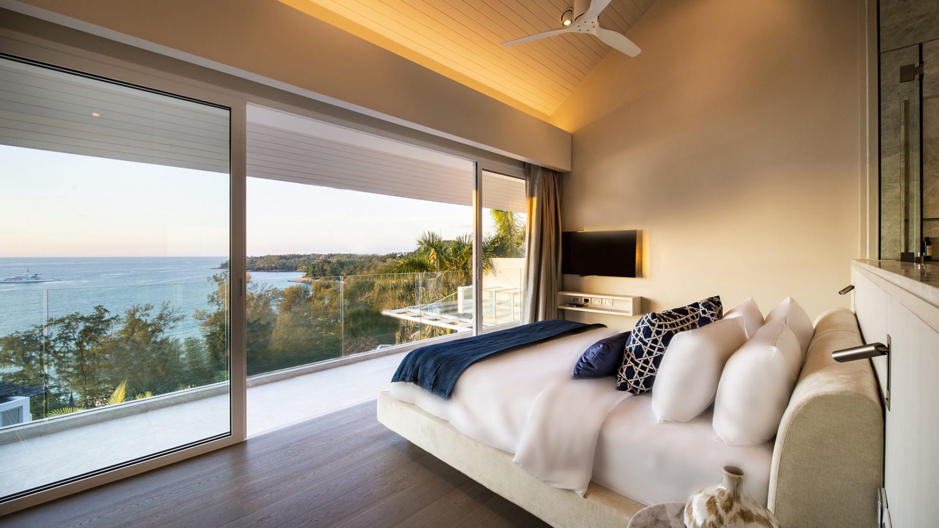 Luxury_Villa_Living_Villa_Borimas_Phuket_Thailand35