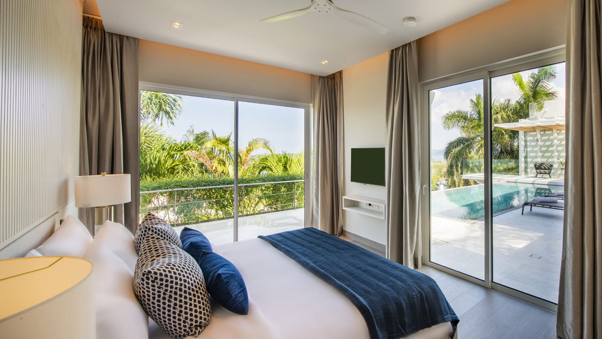 Luxury_Villa_Living_Villa_Borimas_Phuket_Thailand38