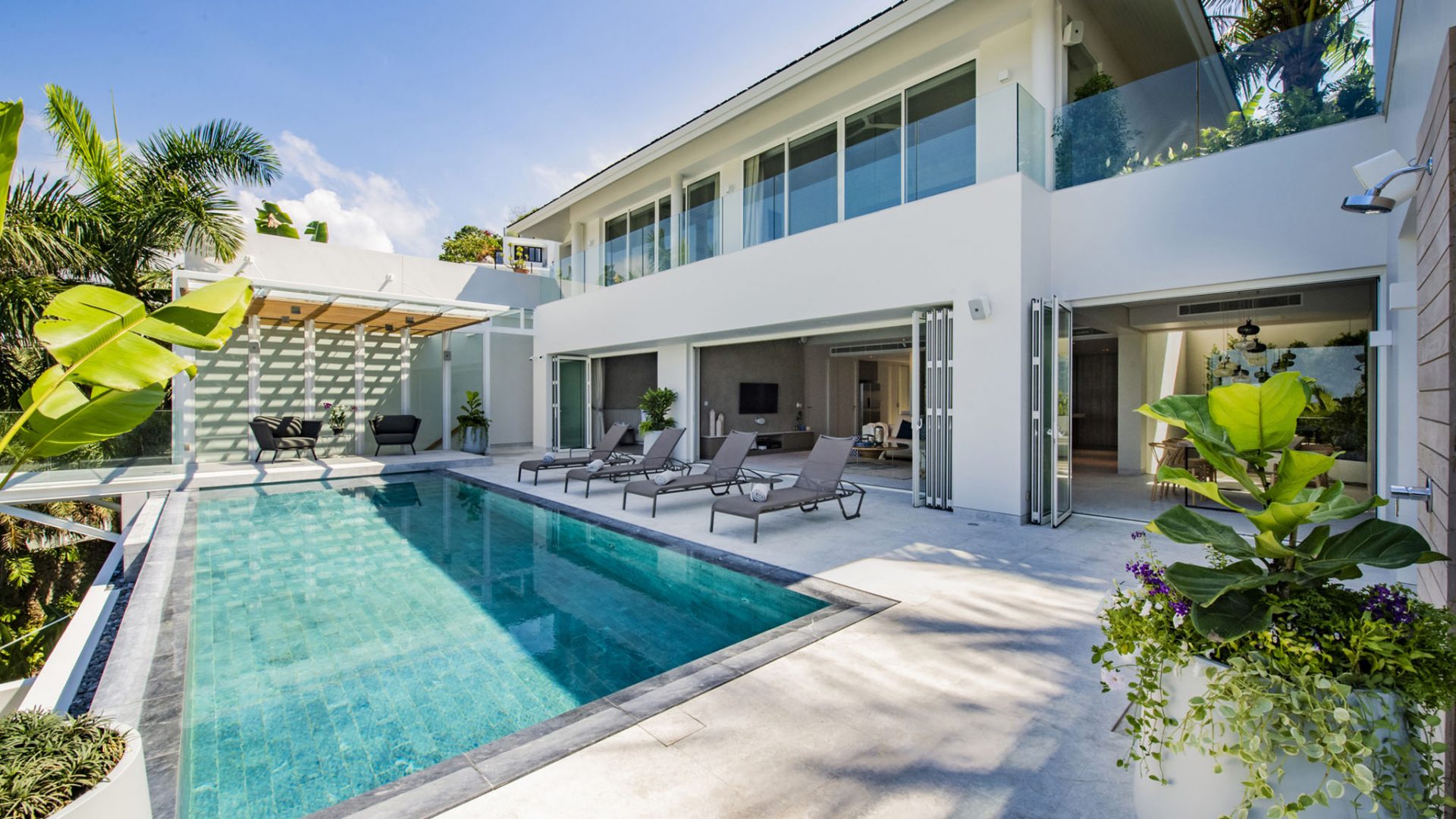 Luxury_Villa_Living_Villa_Borimas_Phuket_Thailand43