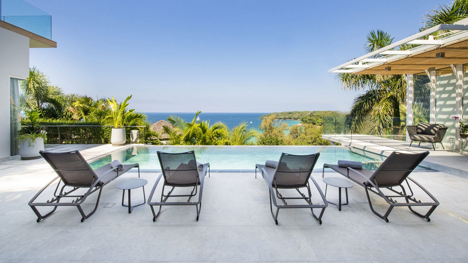 Luxury_Villa_Living_Villa_Borimas_Phuket_Thailand47