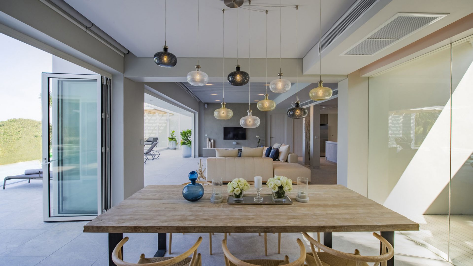 Luxury_Villa_Living_Villa_Borimas_Phuket_Thailand55