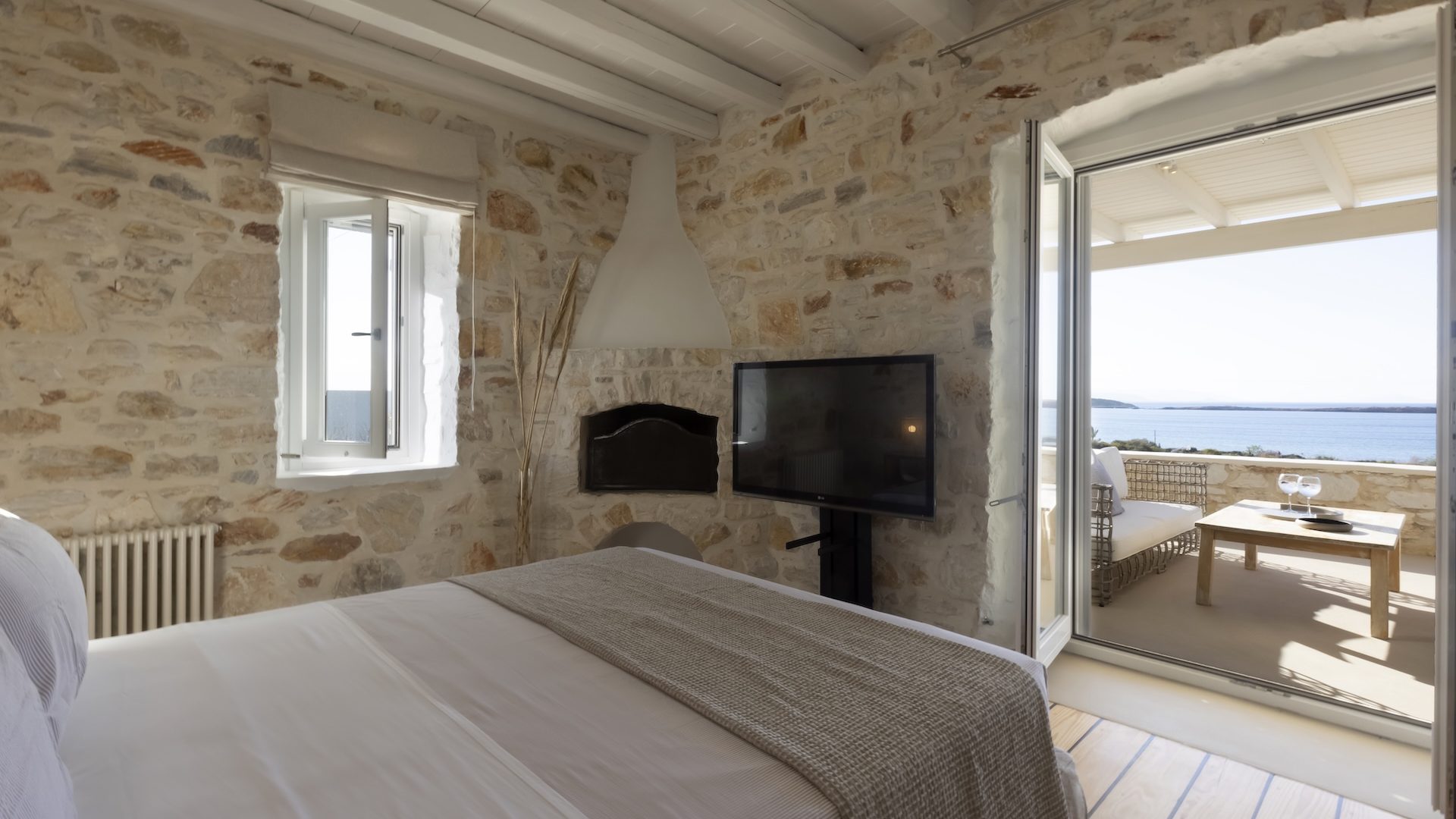 LVL-Luxury-7-bedroom-villa-Paros-villa-muse-14