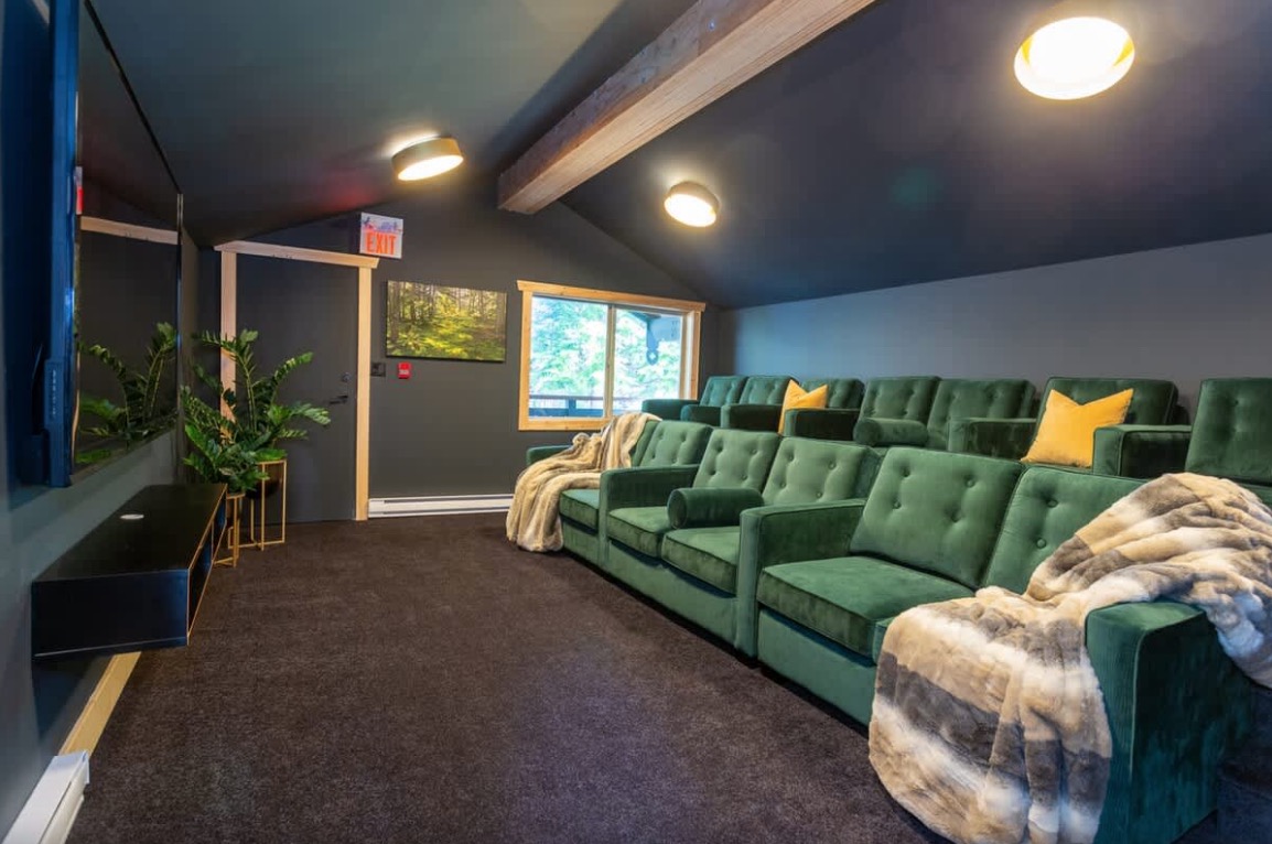 Luxury-Villa-Living-Chalet-Whistler-Canada-24 Luxury-Villa-Living-Chalet-Whistler-Canada-24