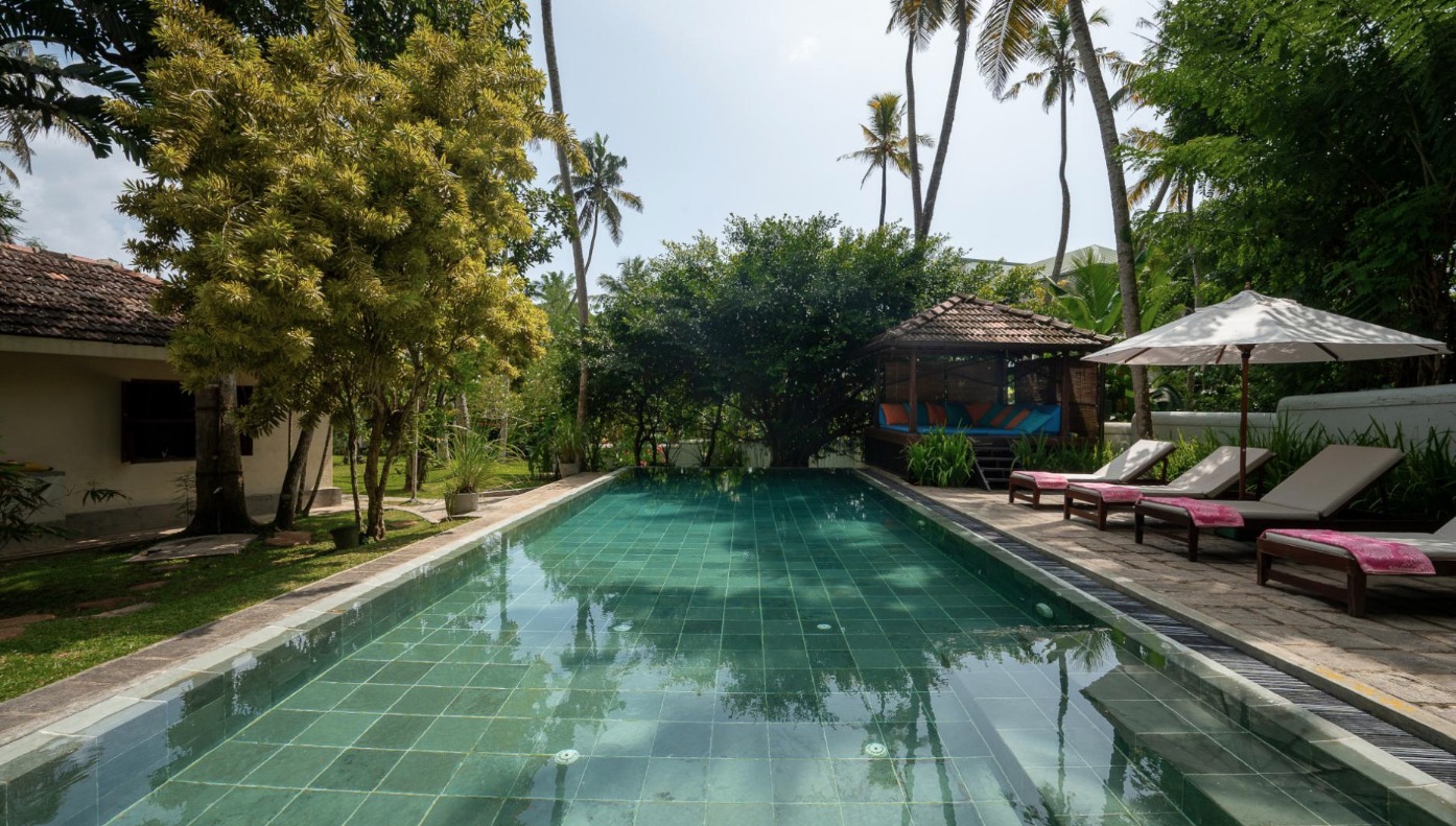 Luxury-Villa-Living-Coconut-Grove-Sri-Lanka-1