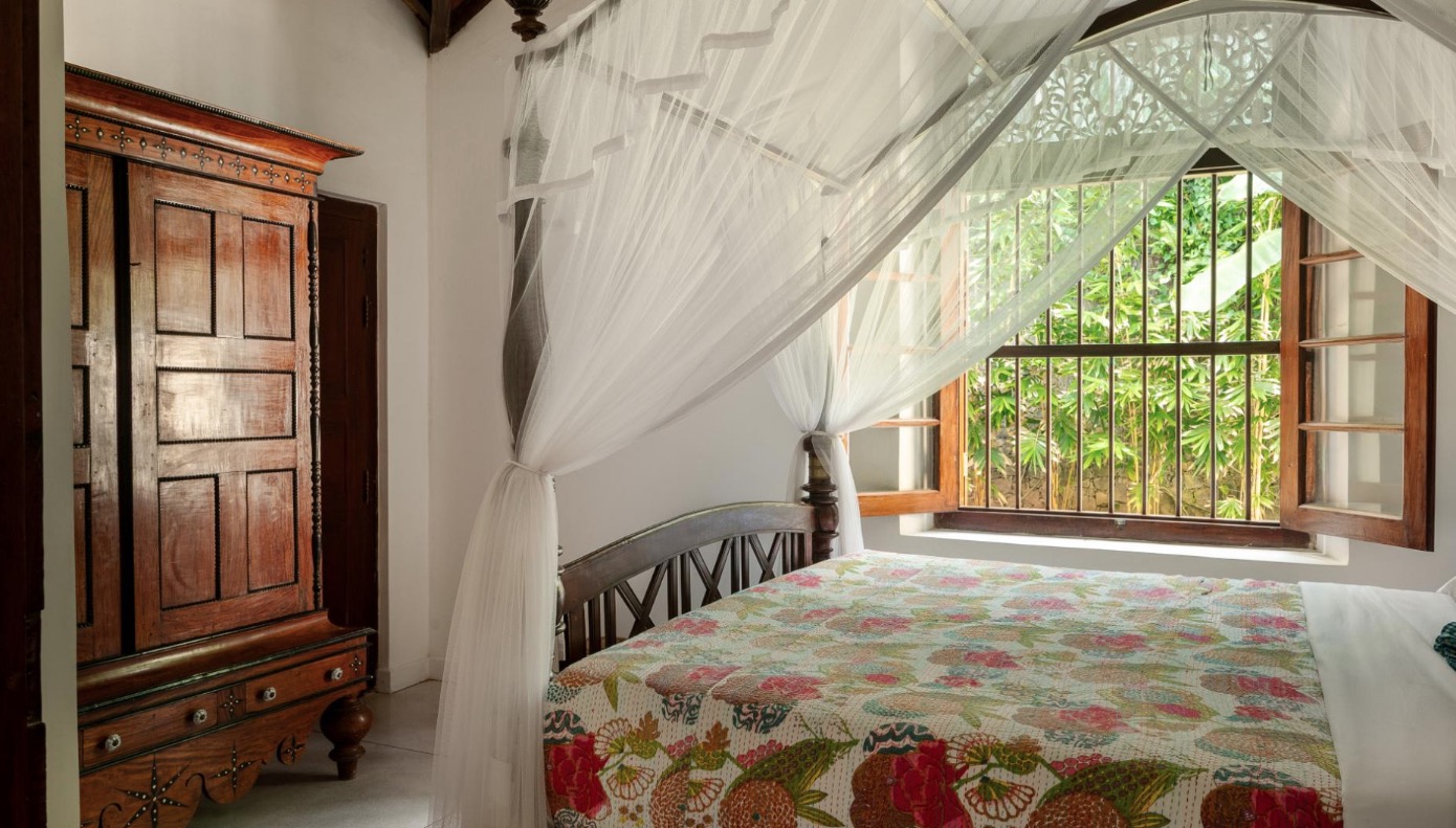 Luxury-Villa-Living-Coconut-Grove-Sri-Lanka-13