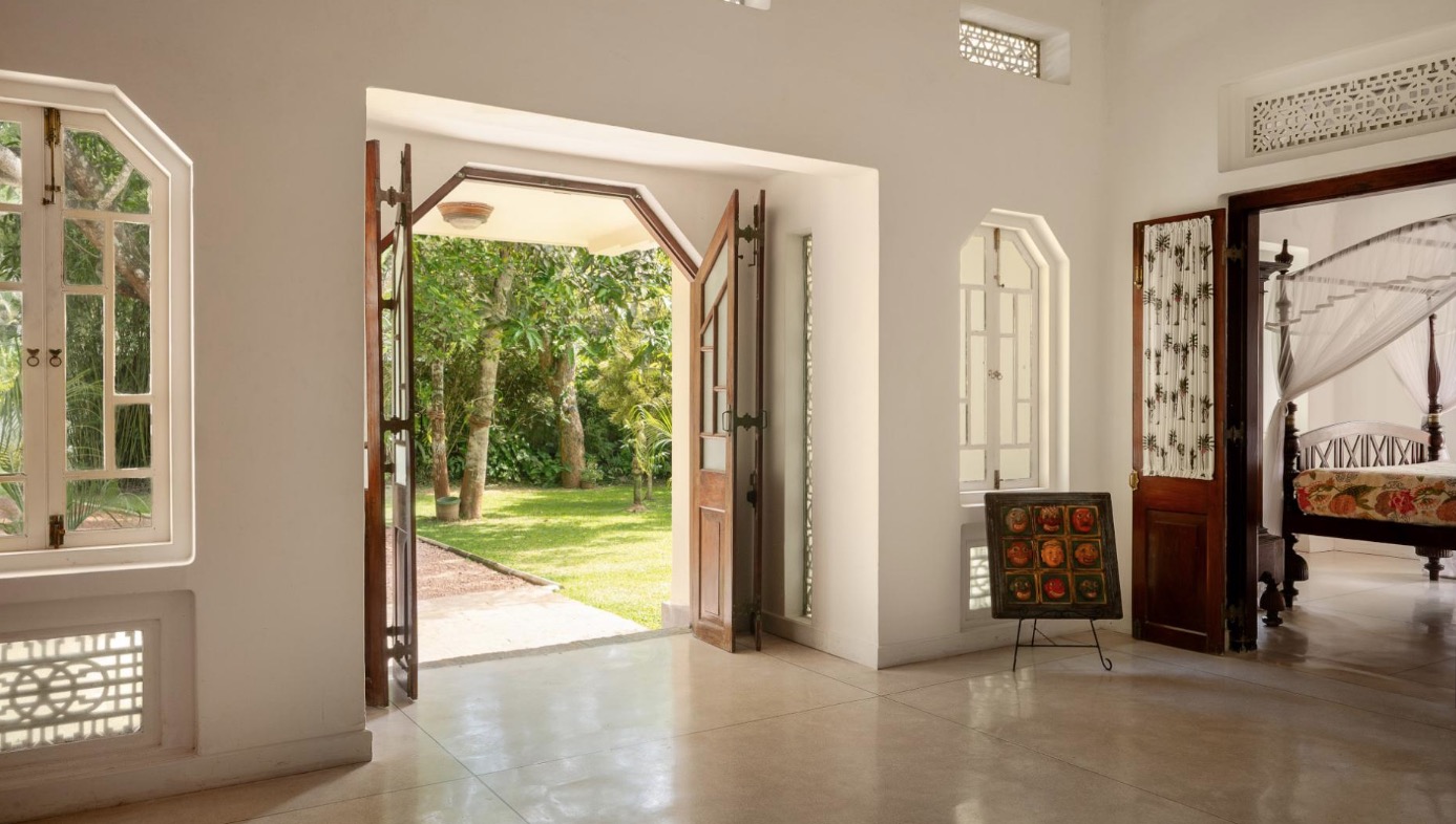Luxury-Villa-Living-Coconut-Grove-Sri-Lanka-25