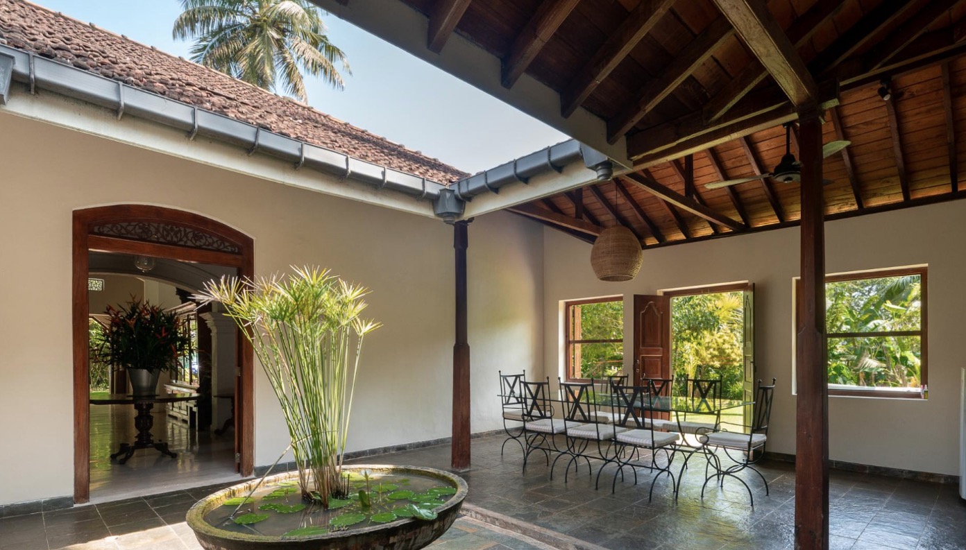 Luxury-Villa-Living-Coconut-Grove-Sri-Lanka-6