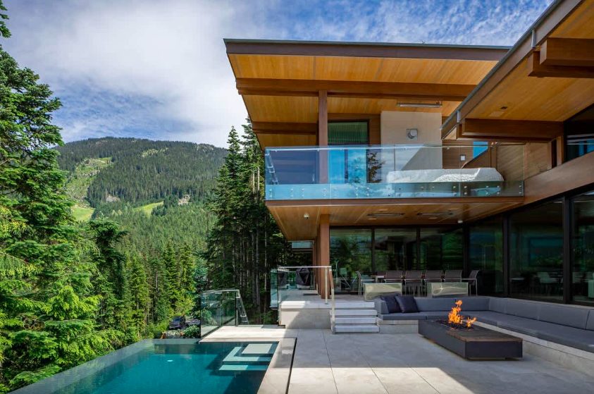 Luxury-Villa-Living-Kadenwood-Eagles-Nest-Canada–06-02 at 11.38.35 Luxury-Villa-Living-Kadenwood-Eagles-Nest-Canada–06-02 at 11.38.35