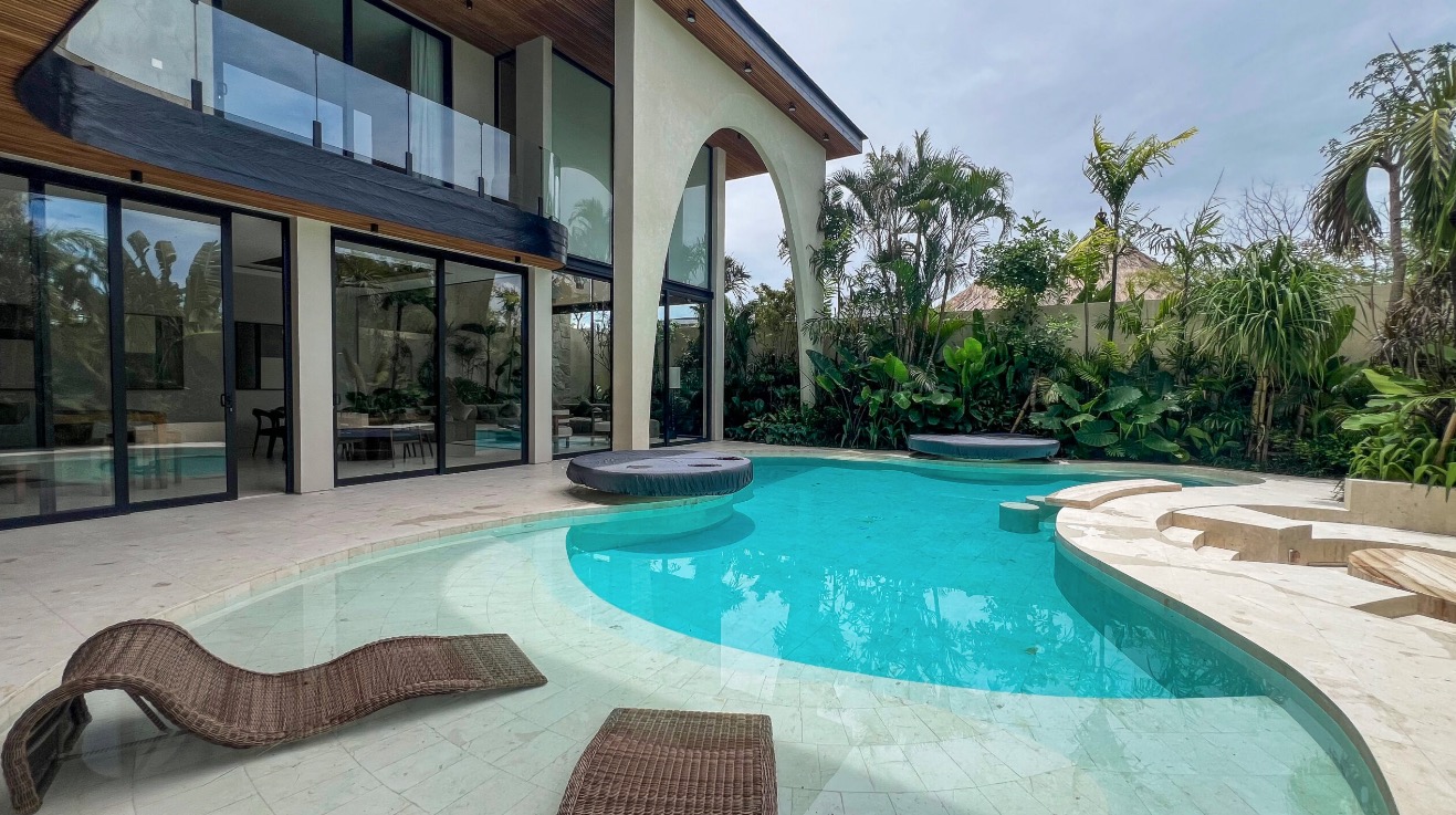 Luxury-Villa-Living-Kuta-Utara-Bali-2 Luxury-Villa-Living-Kuta-Utara-Bali-2