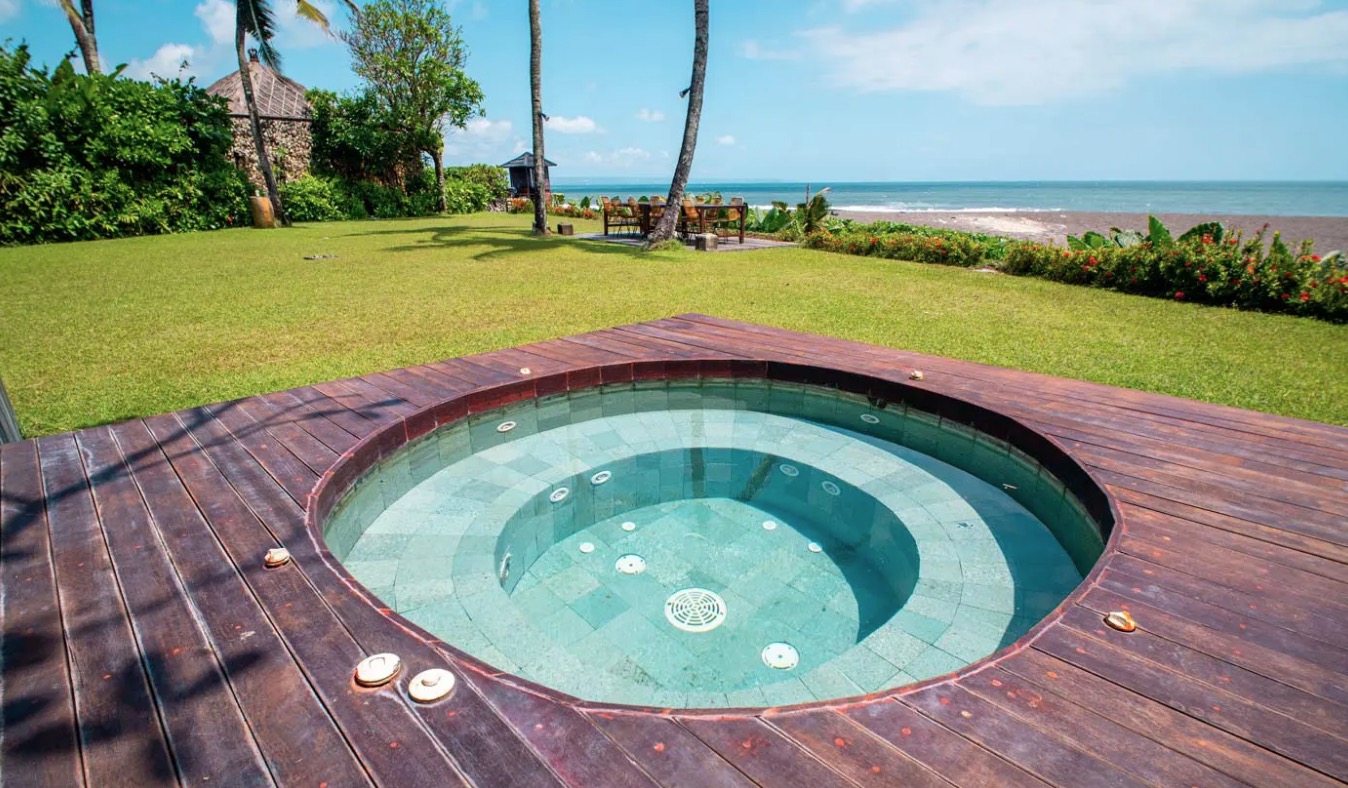 Luxury-Villa-Living-Sound-of-the-Sea-Bali-2 Luxury-Villa-Living-Sound-of-the-Sea-Bali-2