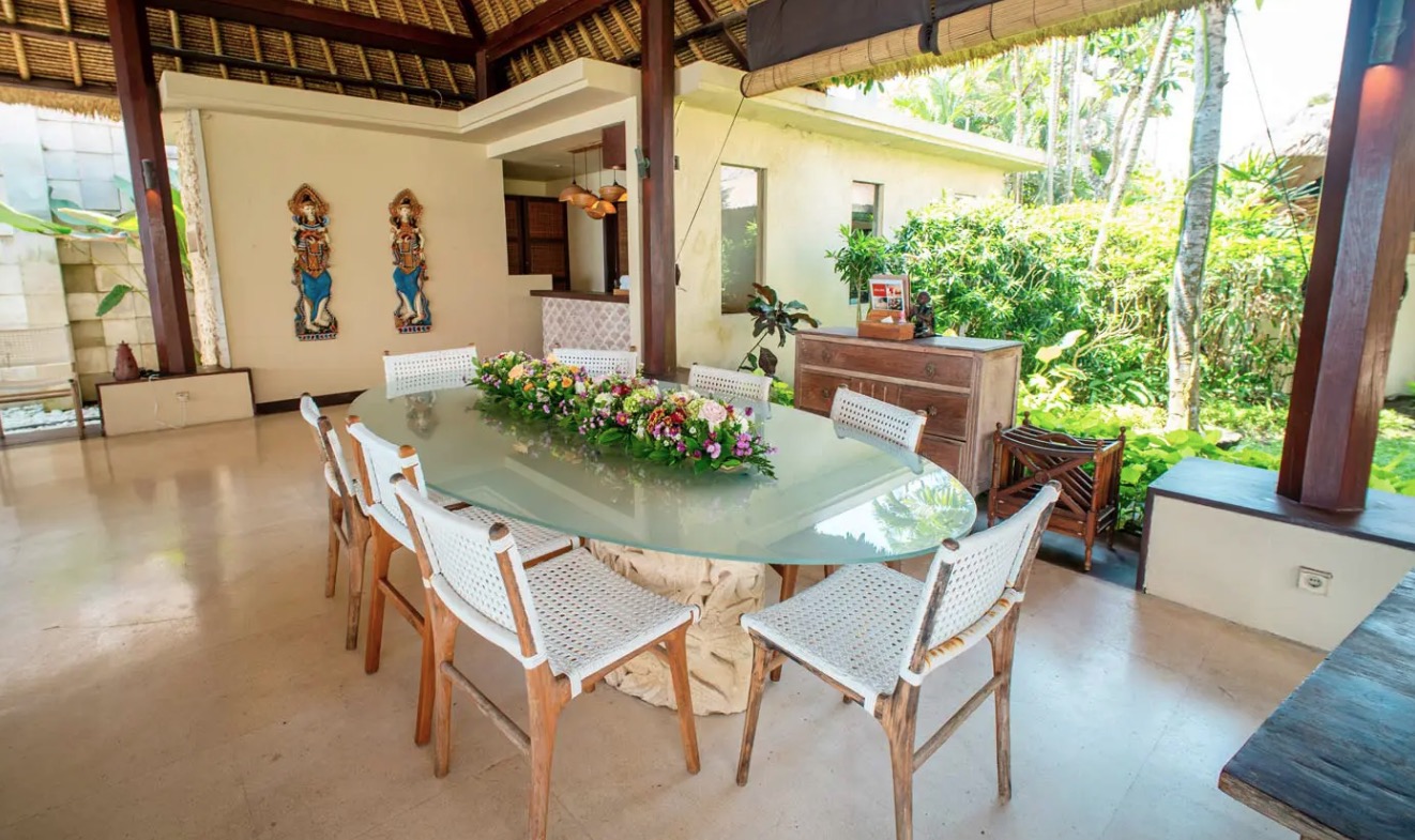 Luxury-Villa-Living-Sound-of-the-Sea-Bali-5 Luxury-Villa-Living-Sound-of-the-Sea-Bali-5
