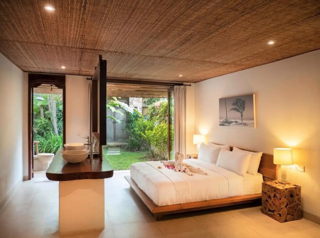 Luxury-Villa-Living-Sound-of-the-Sea-Bali-9 Luxury-Villa-Living-Sound-of-the-Sea-Bali-9