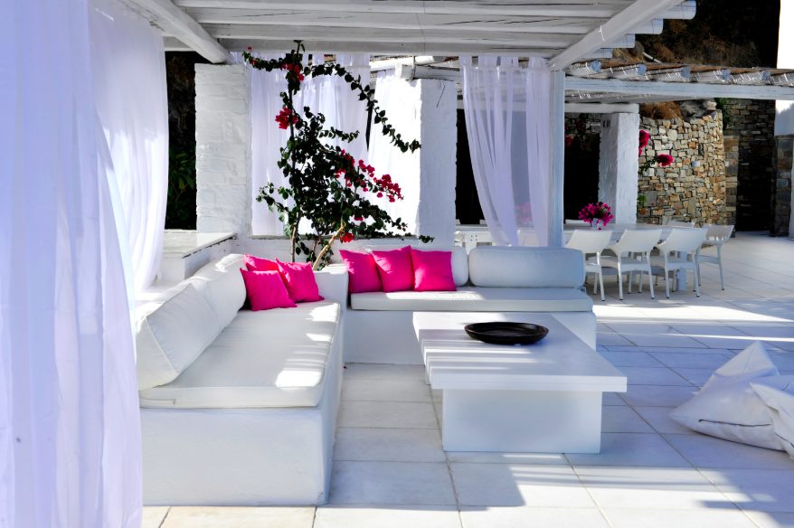 Luxury-Villa-Living-Villa-Chicquita-Paros–06-26 at 11.38.13 Luxury-Villa-Living-Villa-Chicquita-Paros–06-26 at 11.38.13